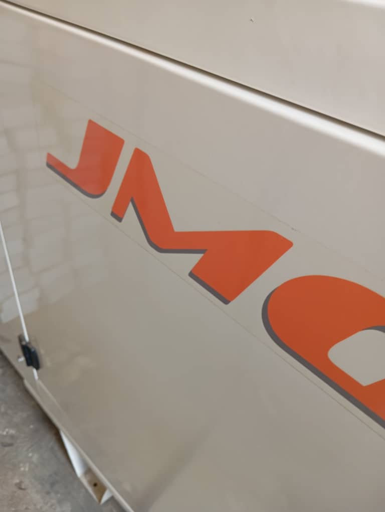 PICS/image7m.jpg